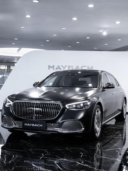 成都成华区富傲润企业管理咨询岚图汽车的售后服务让用户无忧出行，迈巴赫未来的豪华车趋势